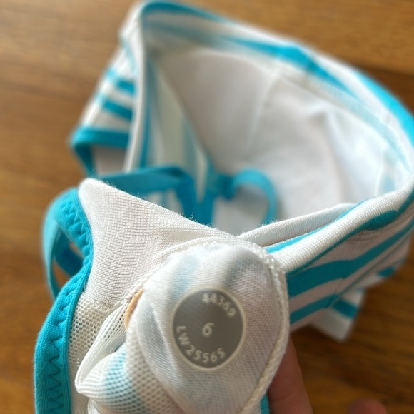 Lululemon Teal/White Striped Sports Bra 6 Yoga Spaghetti Strap - Picture 6 of 9